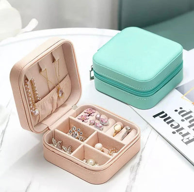 Leather Jewellery Organizer Box with Zipper | Ear Rings & Necklace_Bracelets Holder | Small Jewelry Box Vanity Hanger Stand Velvet
