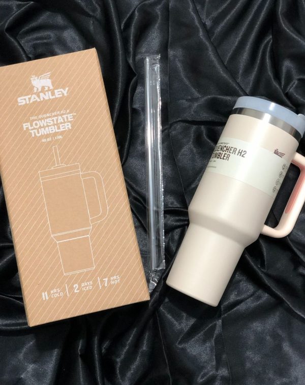 STANLEY Tumbler – Durable, Insulated, and Built to Travel