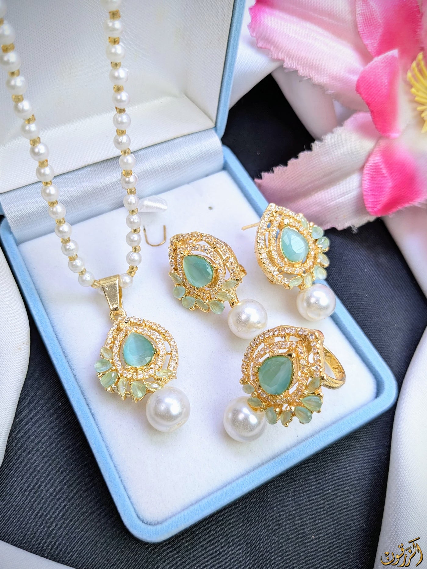 Zircon 3 in 1 Set With Pearl Chain