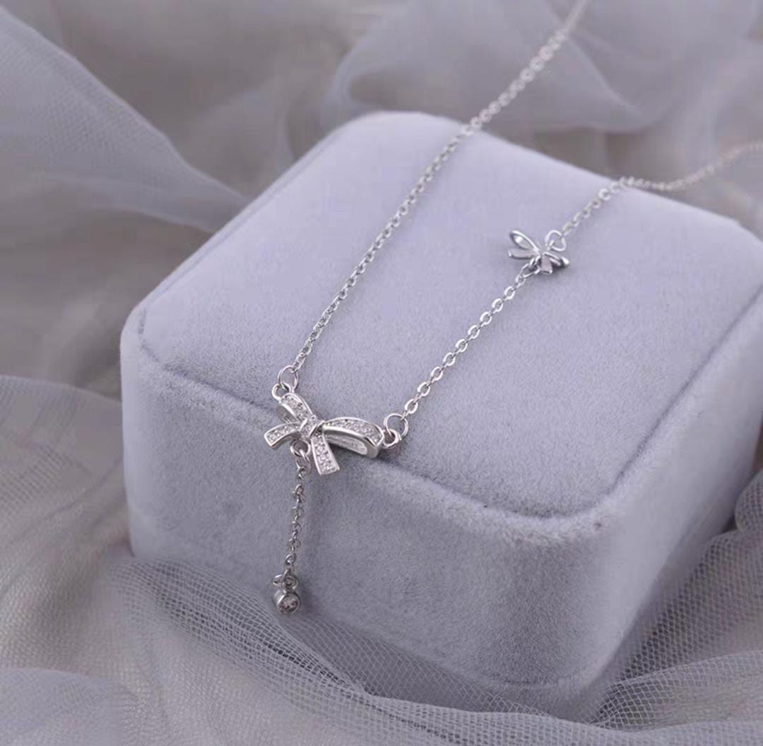 Bow Shape Pendant Necklace