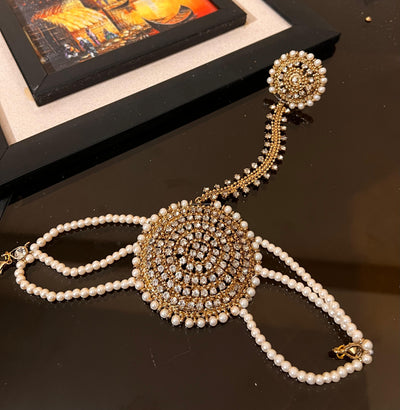 Traditional Hand Ornament (Anja)