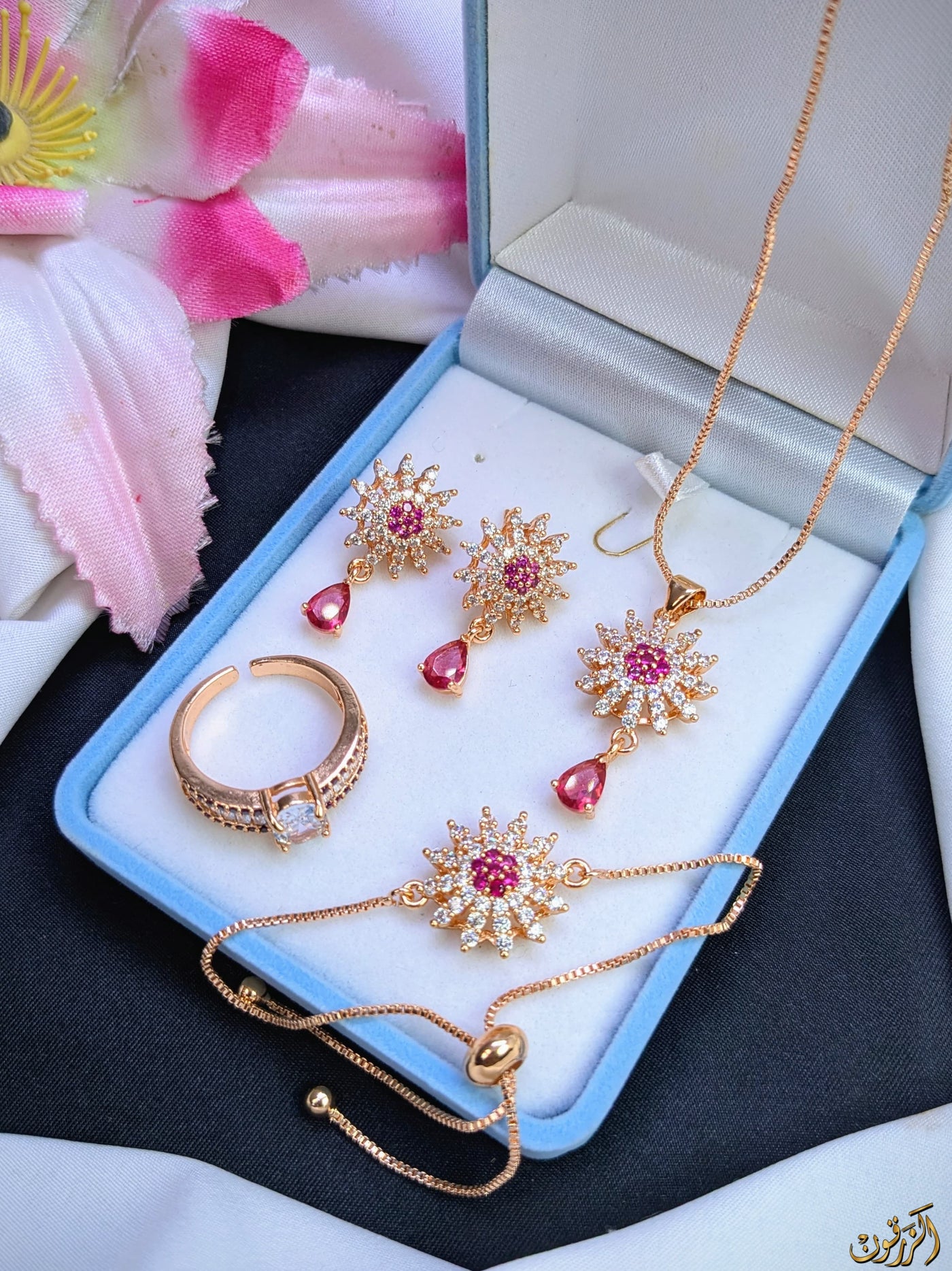 Zircon 4 PCs Combo Flower Set Chain Locket, Tops With Ring & Bracelet
