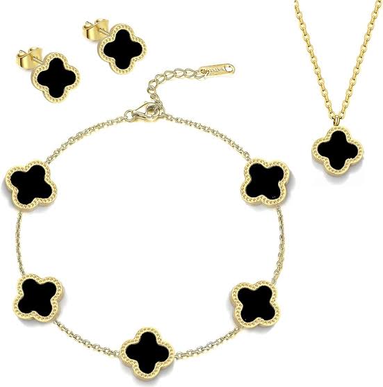 Four Leaf Style Necklace, Earrings and Bracelet Set