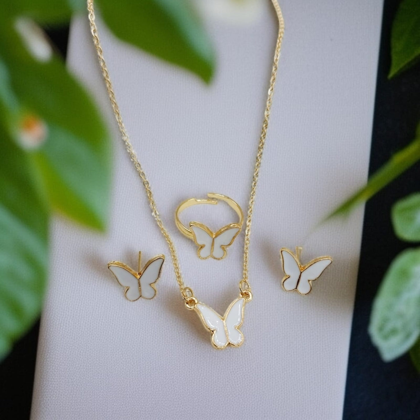 4-Piece Trendy Butterfly Shape Jewelry Set with Bracelet, Earring, Necklace and Ring