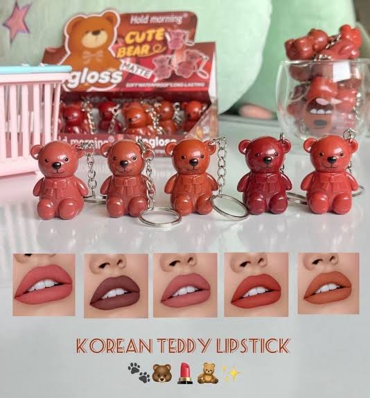 Mocallure Teddy Bear Matte Lipgloss Keychain Style.
