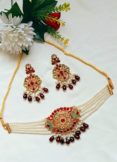 Choker Pearls Necklace and matching Earrings